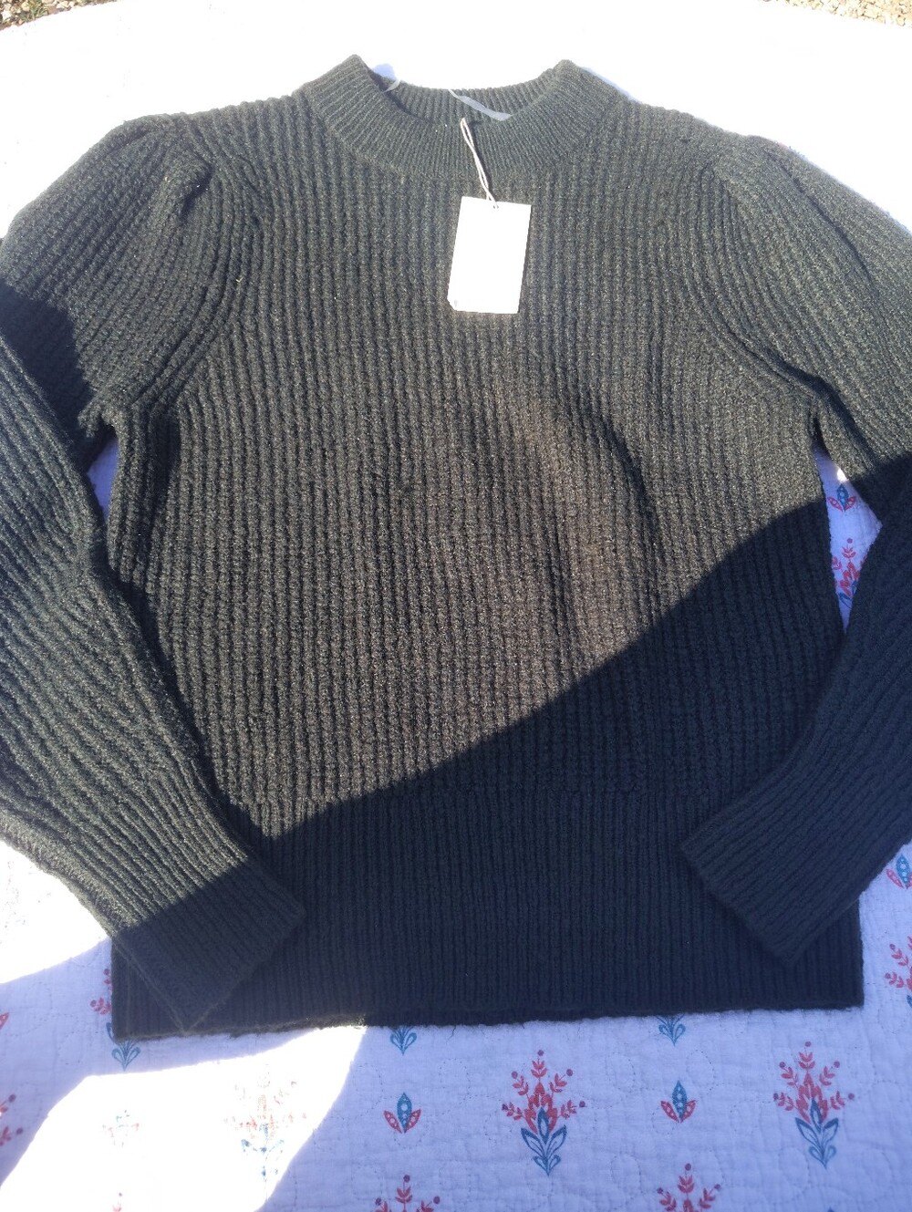 Ribbed Knit Crewneck Sweater in Dark Olive Size M